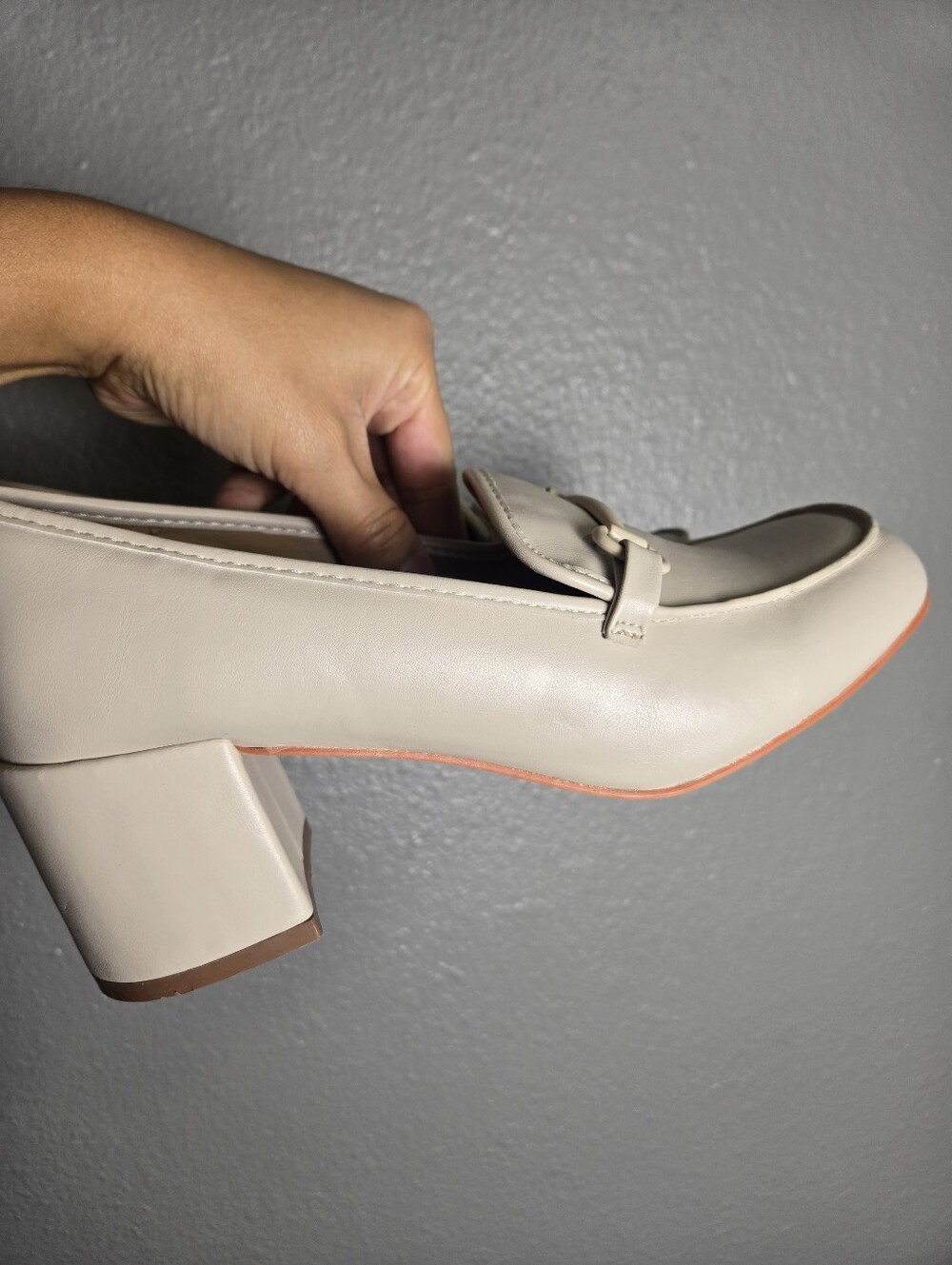 Journee Collection Cream Block Heel Loafers Nysaa Pumps Size 8.5